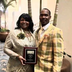 Meet your Posher, Davida